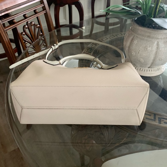 ๐ค๐คMICHAEL KORS KIMBERLY LIGHT CREAM LEATHER SATCHEL/CROSSBODY BAG!๐ค๐ค - Picture 6 of 8